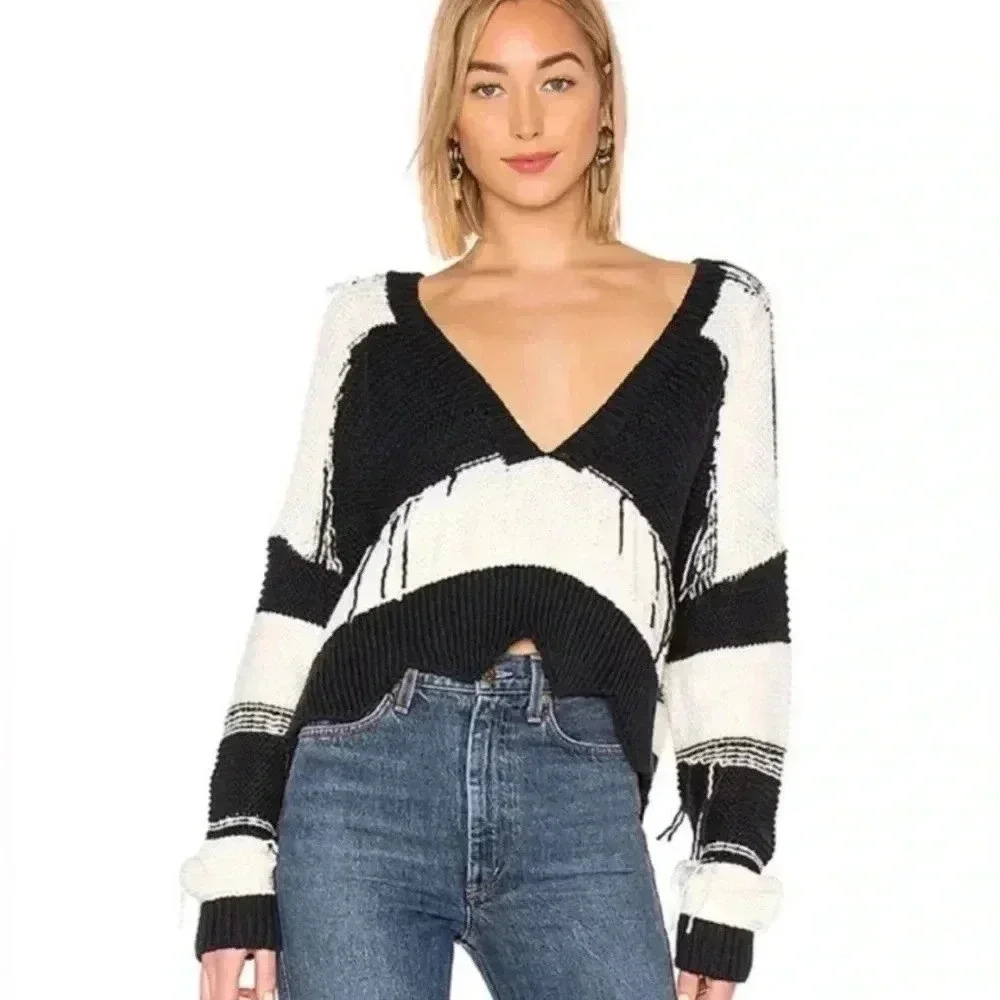 Wildfox‎ Fringe Distressed Crop Sweater Black White Small